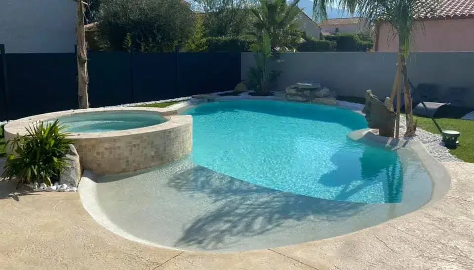 Rénovation de piscine avec terrace en bois